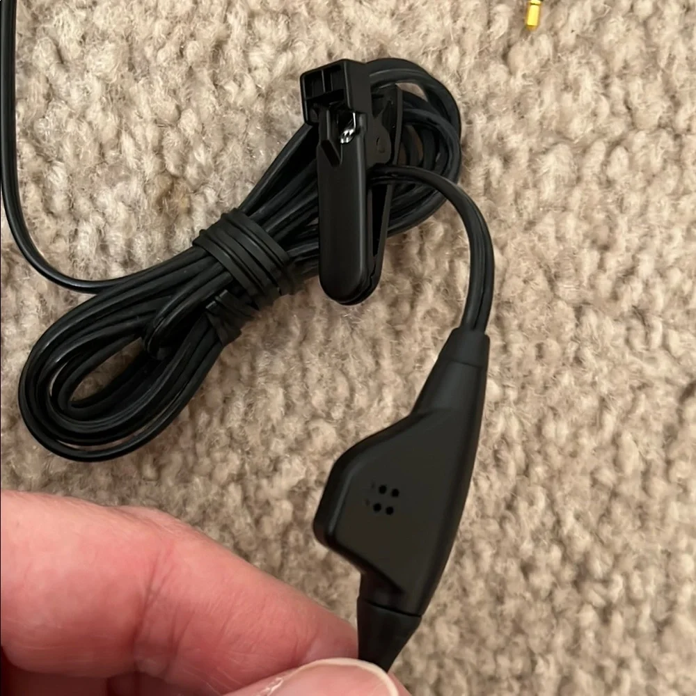 Black Wired Earbud with Microphone NWOT